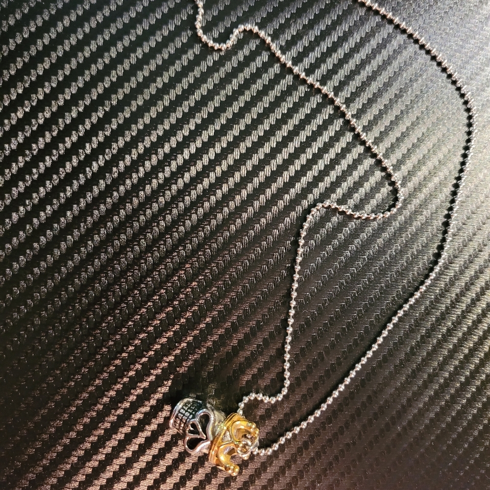 Skull necklace